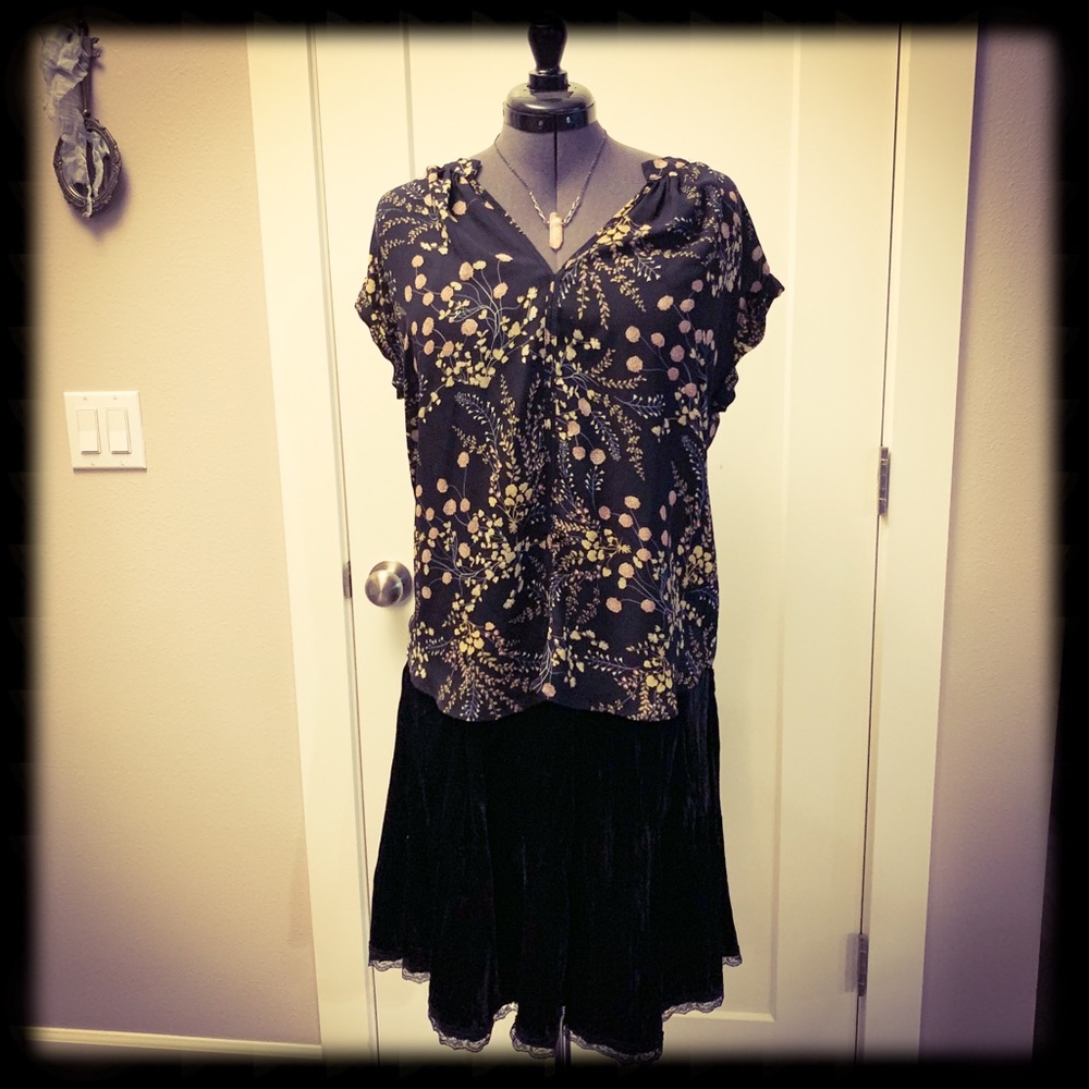 Philosophy Floral Pullover Blouse